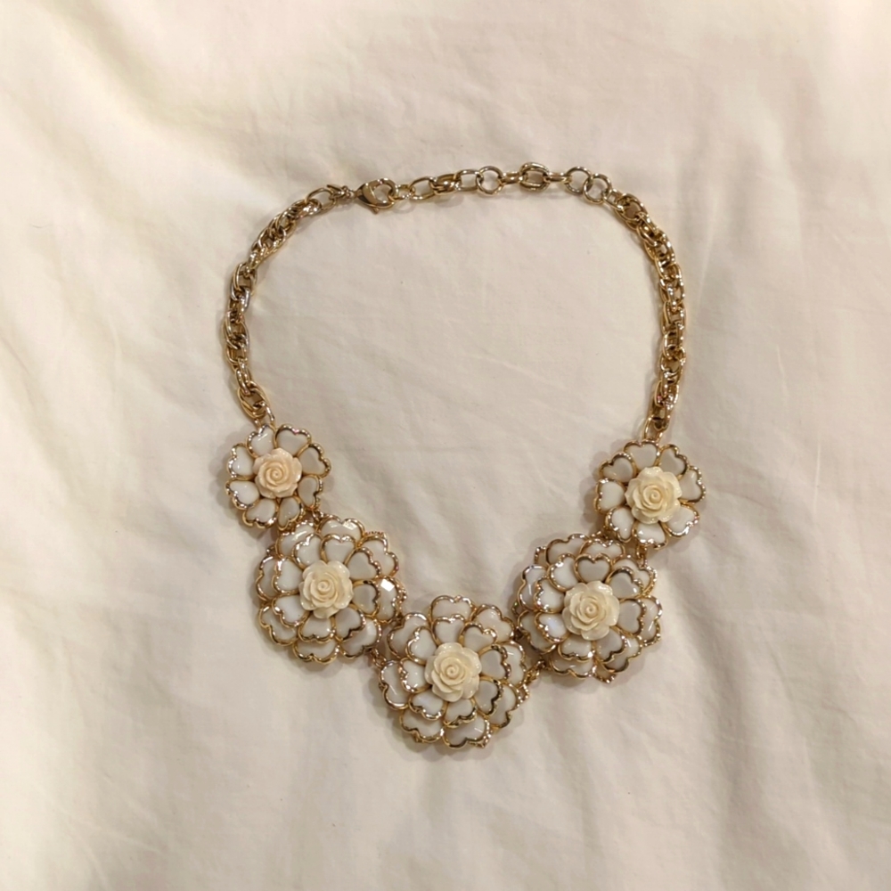 Ceramic floral necklace
